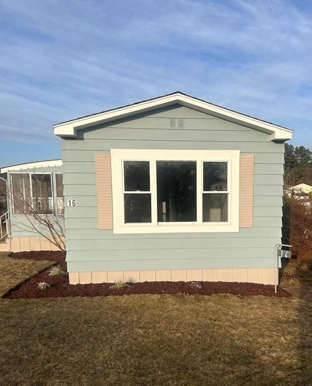 16 Lydia Dr, Plymouth MA  02360-5041 exterior