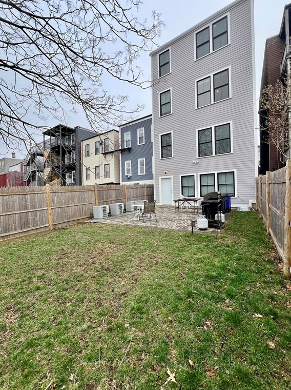 464 Sumner St, Boston MA 02128-2256 exterior