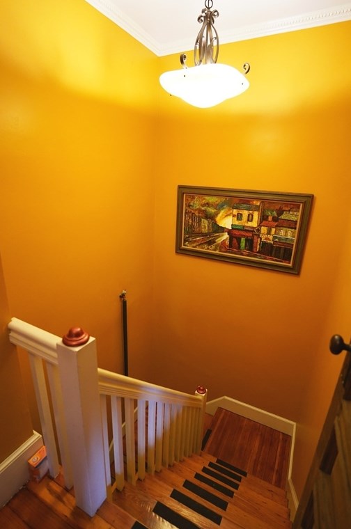 11 Main St, New Bedford MA 02743-2115 exterior