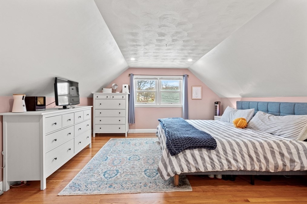 44 Tobin Rd, Boston MA  02132-6218 exterior