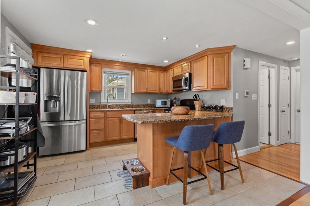 44 Tobin Rd, Boston MA  02132-6218 exterior