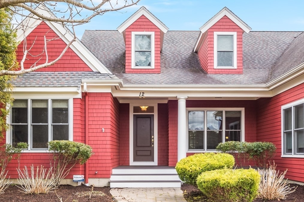 12 Hearthstone, Plymouth, MA 02360