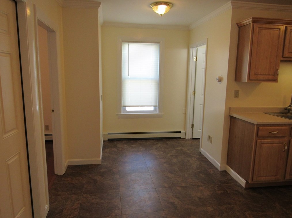 30 Temple St, Gardner, MA 01440 exterior
