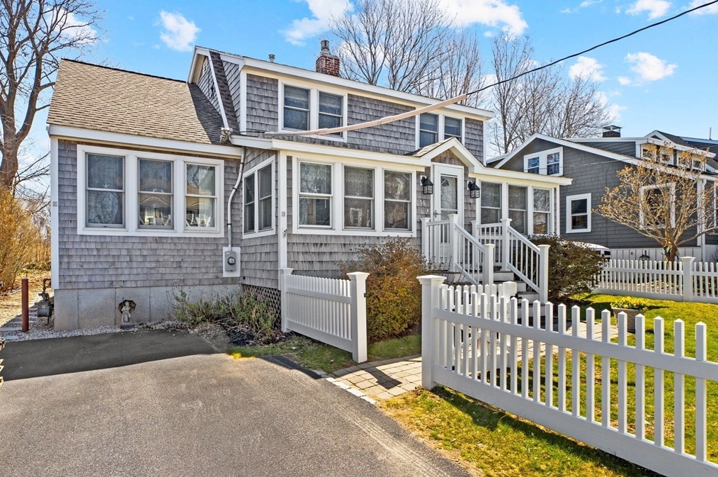 56 Kenneth Rd, Scituate, MA 02066 exterior