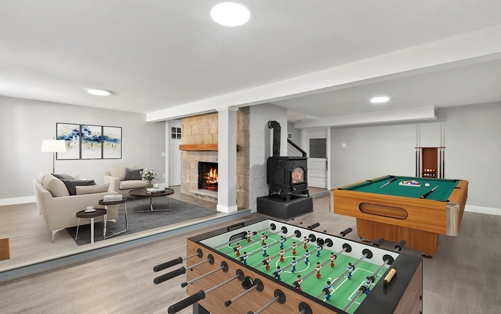 23 Lakeside Ave, Webster MA  01570-3590 exterior