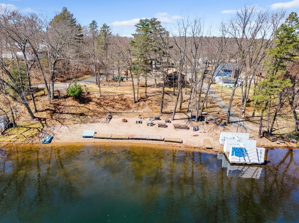 2 Hillcrest Ave, Southwick, MA 01077