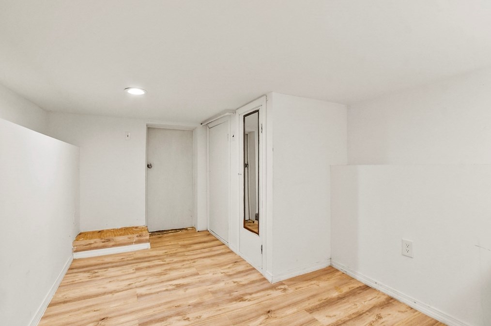 34 Linwood Ave, Methuen MA 01844-5917 exterior