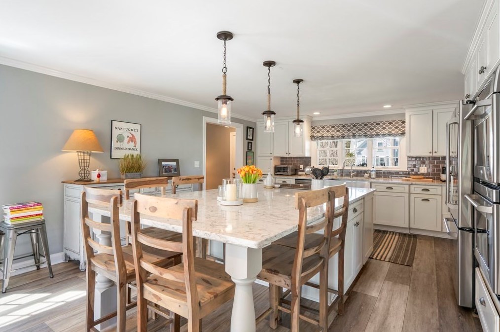 111 Alden St, Duxbury MA 02332-3836 exterior