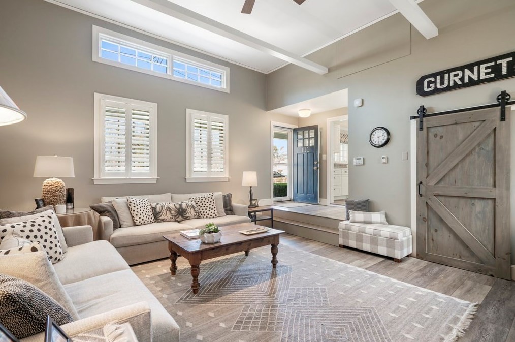 111 Alden St, Duxbury MA 02332-3836 exterior