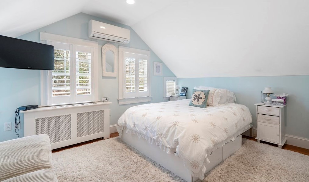 111 Alden St, Duxbury MA 02332-3836 exterior