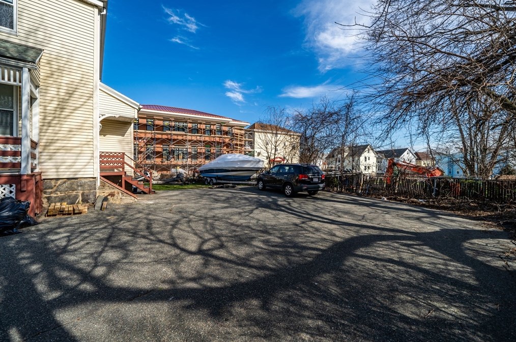 345 Washington St, Quincy MA 02169-5650 exterior