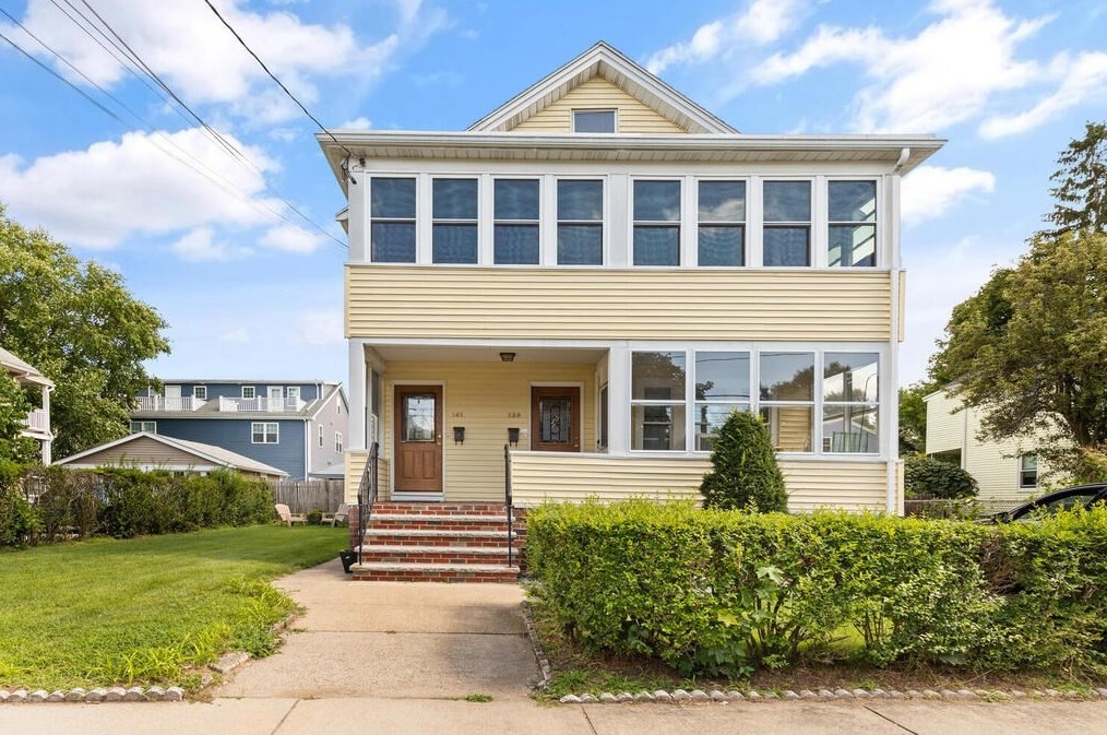 139 Palmer St, Arlington MA  02474-6815 exterior