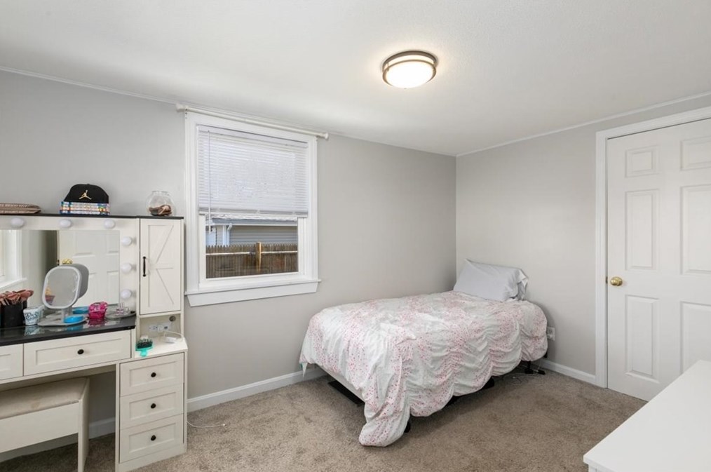 16 Farley St, Methuen MA 01844-6513 exterior