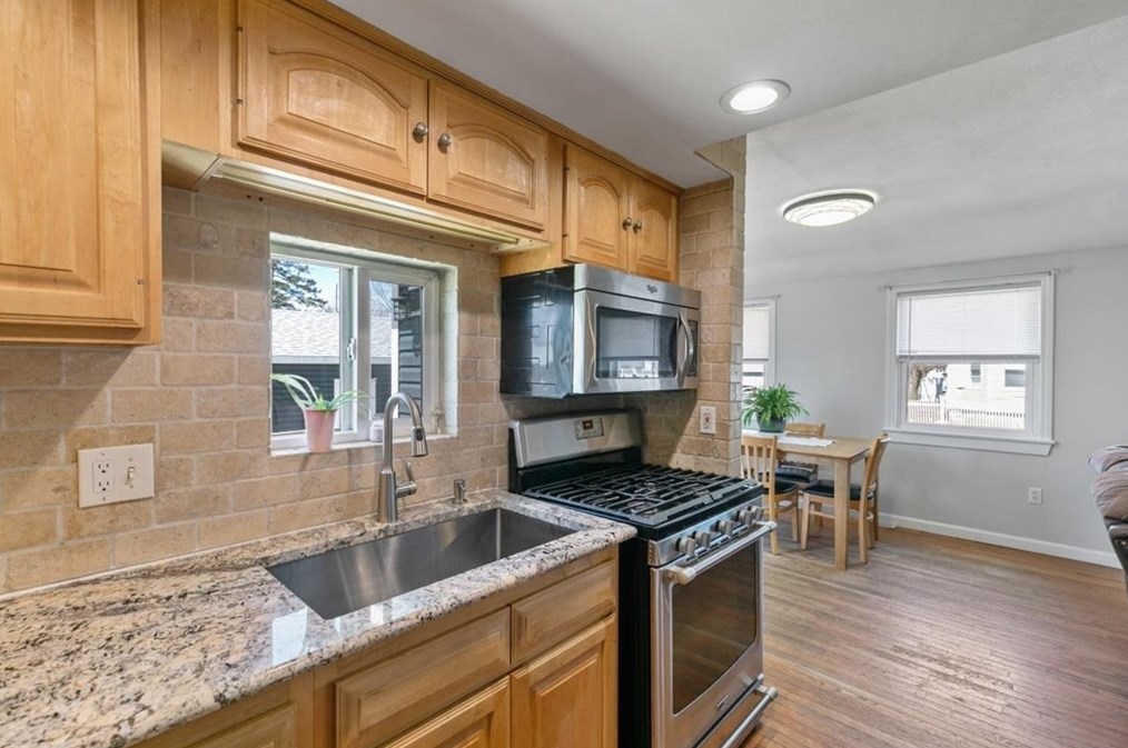 16 Farley St, Methuen MA 01844-6513 exterior