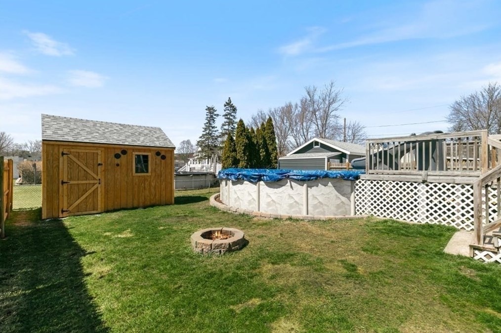 16 Farley St, Methuen MA 01844-6513 exterior