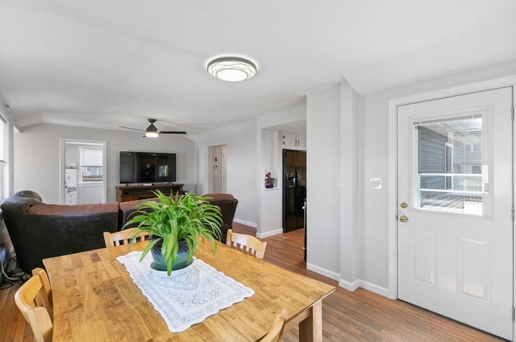 16 Farley St, Methuen MA 01844-6513 exterior