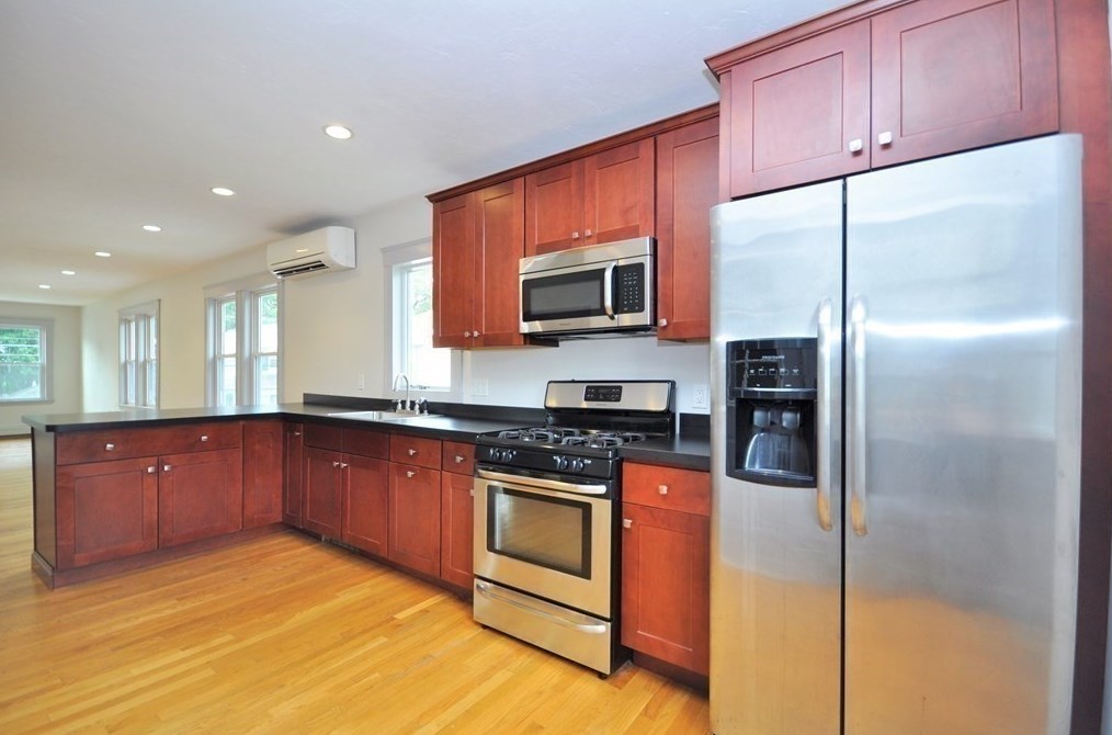 69 Town Hill St #2, Quincy, MA 02169