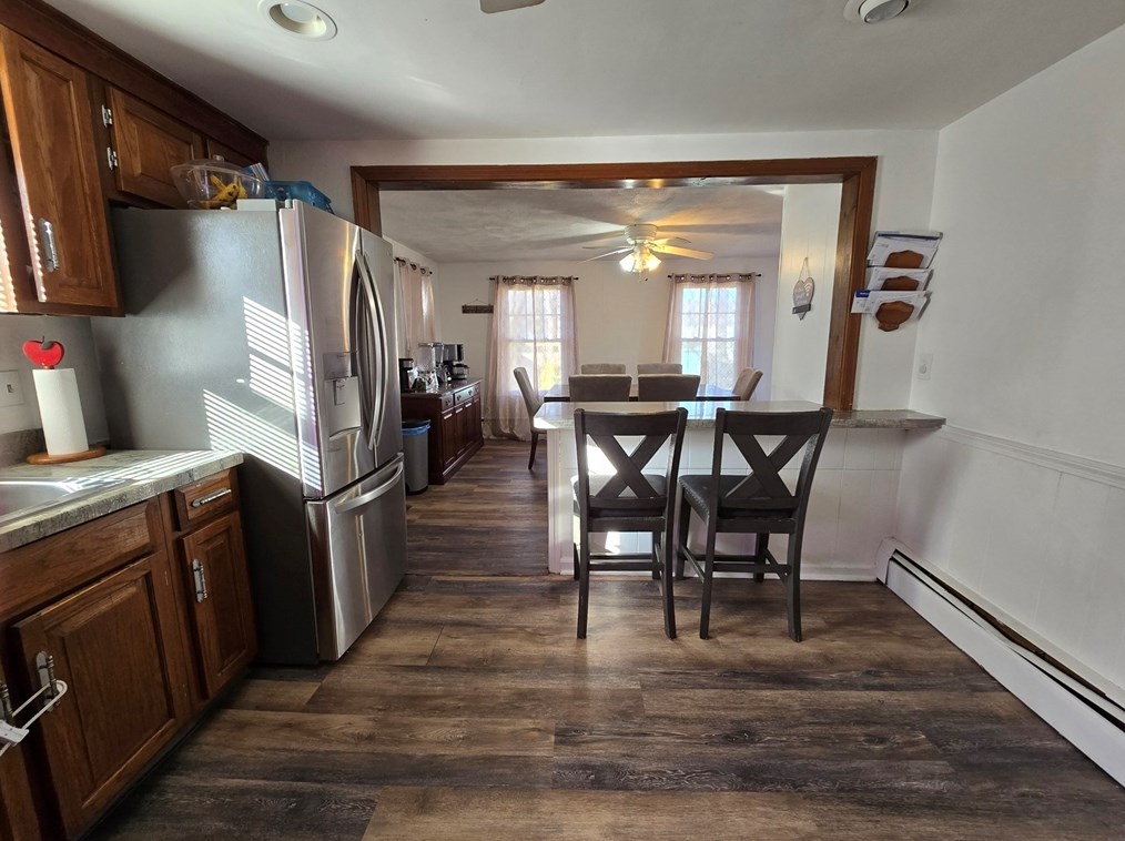 42 Pine St, Seekonk MA  02771-4007 exterior