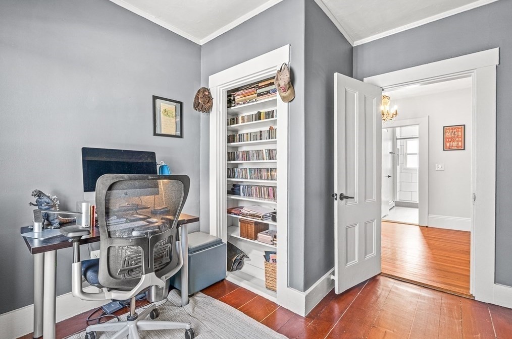 59 Fowle St, Woburn MA  01801-5243 exterior