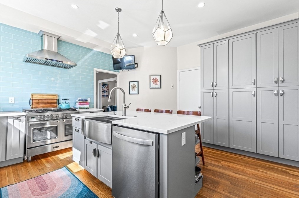 59 Fowle St, Woburn MA  01801-5243 exterior