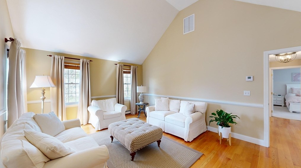 45 Northfield Dr, East Bridgewater MA 02324-1249 exterior