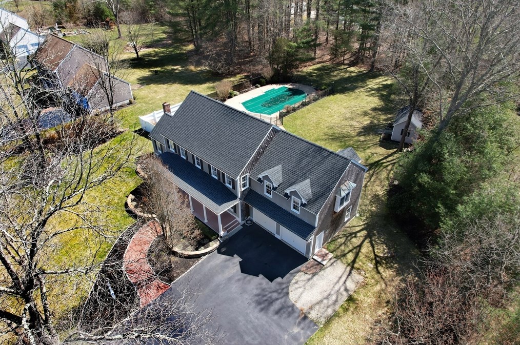 45 Northfield Dr, East Bridgewater MA 02324-1249 exterior