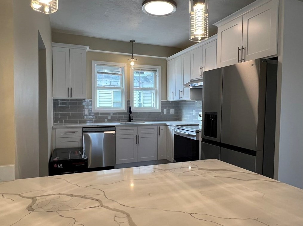 55 Holmes St #55, Quincy, MA 02171