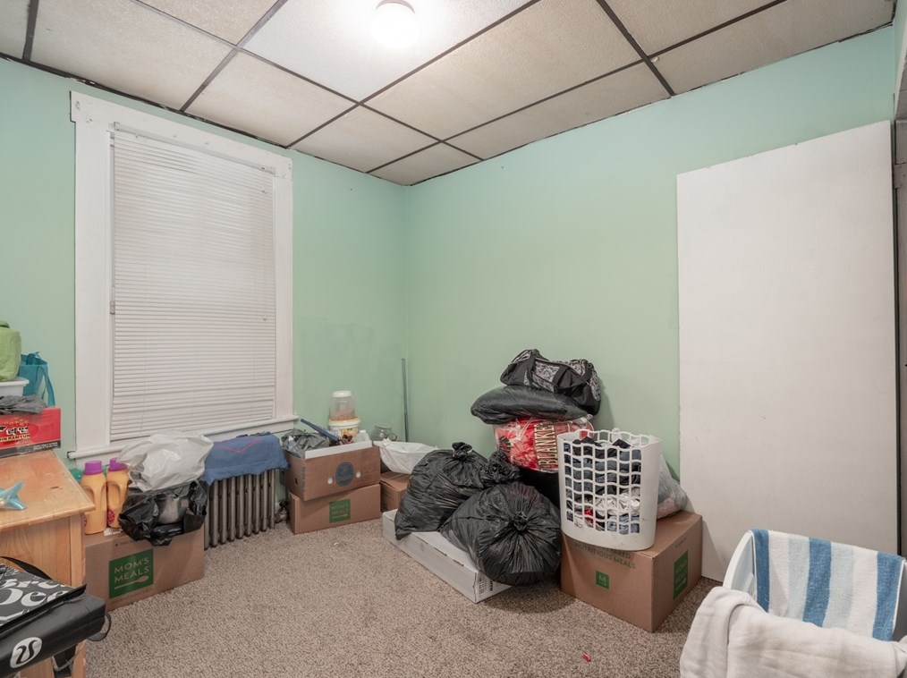 71 Fox St, Worcester MA 01604-4333 exterior