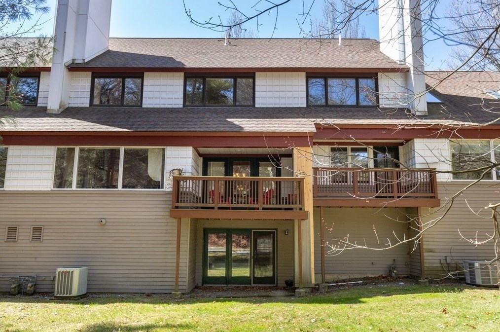 44 Apple Valley Dr #44, Sharon, MA 02067