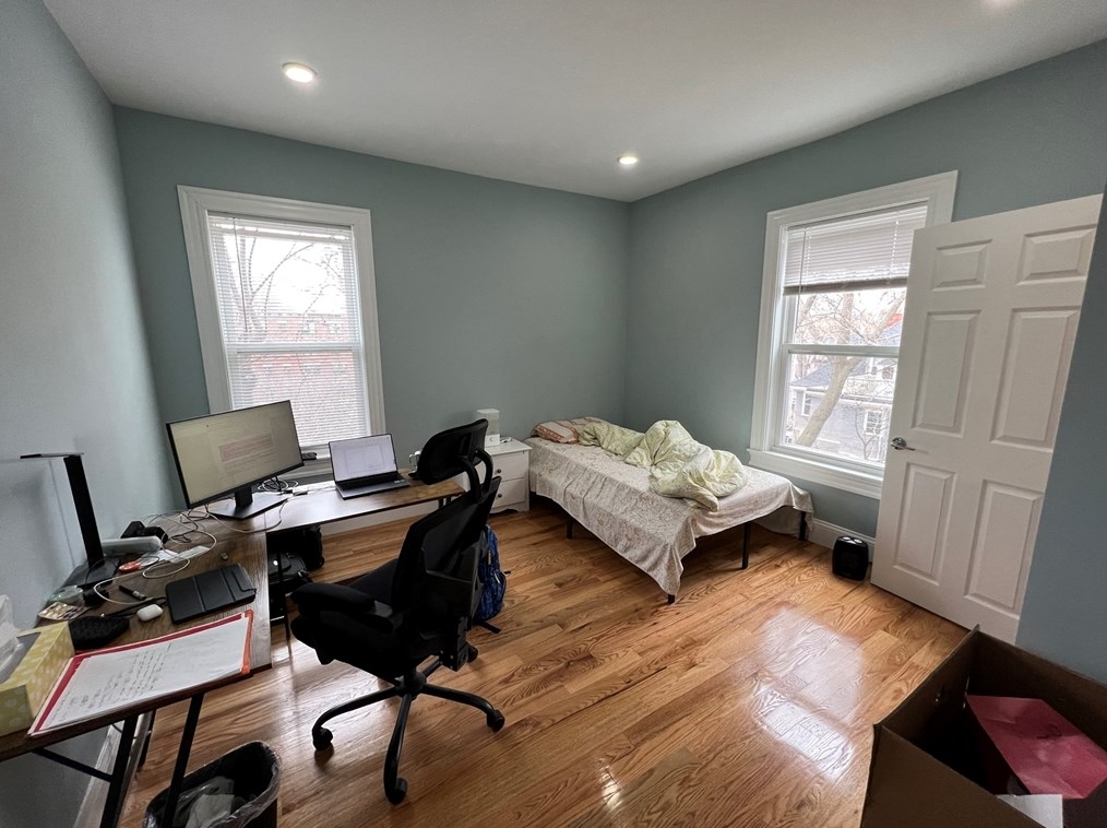 374 Oxford St, Cambridge MA  exterior