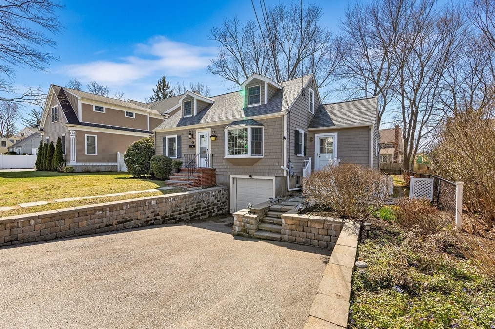 10 Ellison Rd, Lexington, MA 02421 exterior