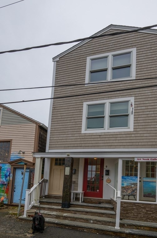 9 Bearskin Neck #b, Pigeon Cove, MA 01966