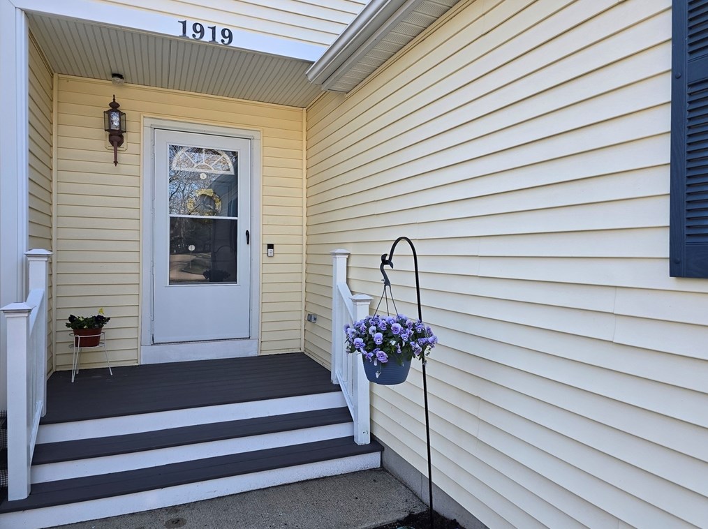 1919 Thayer St #1919, Abington, MA 02351