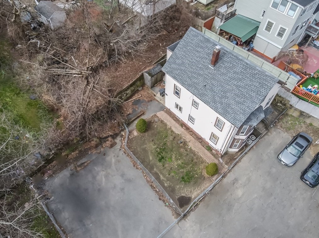 70 Jackson St, Haverhill MA 01832-5306 exterior