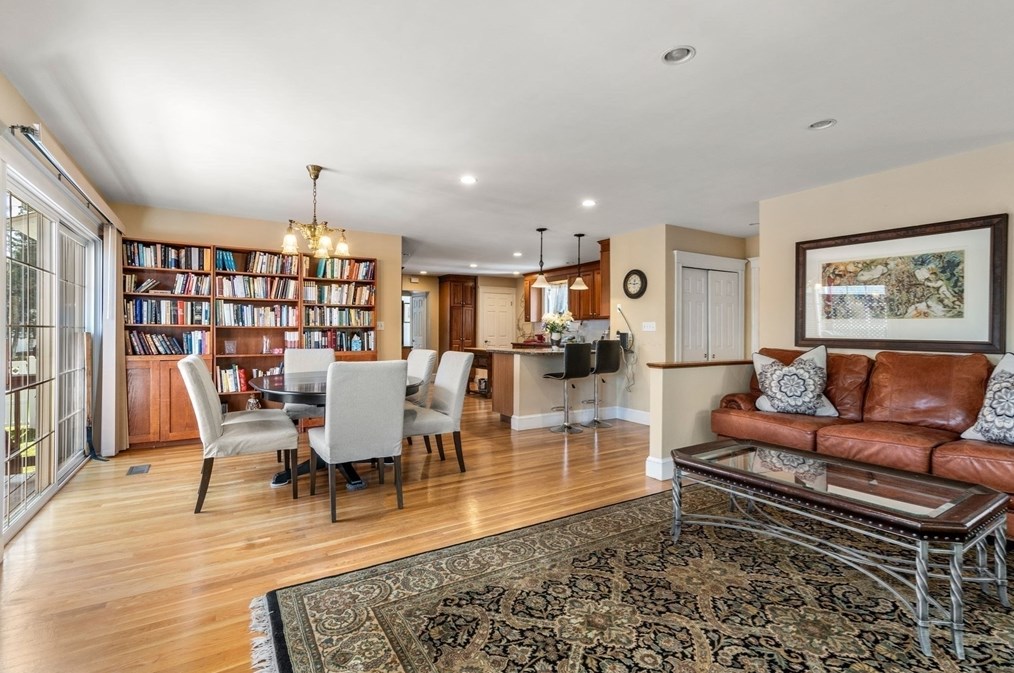 170 Waltham St, Newton MA 02465-1353 exterior