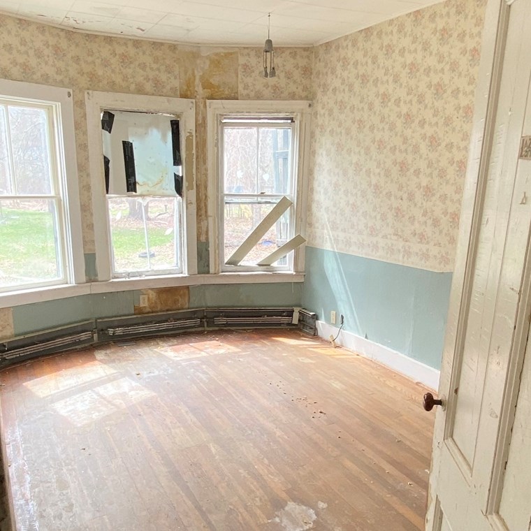 369 Tremont St, Taunton MA 02780-3023 exterior