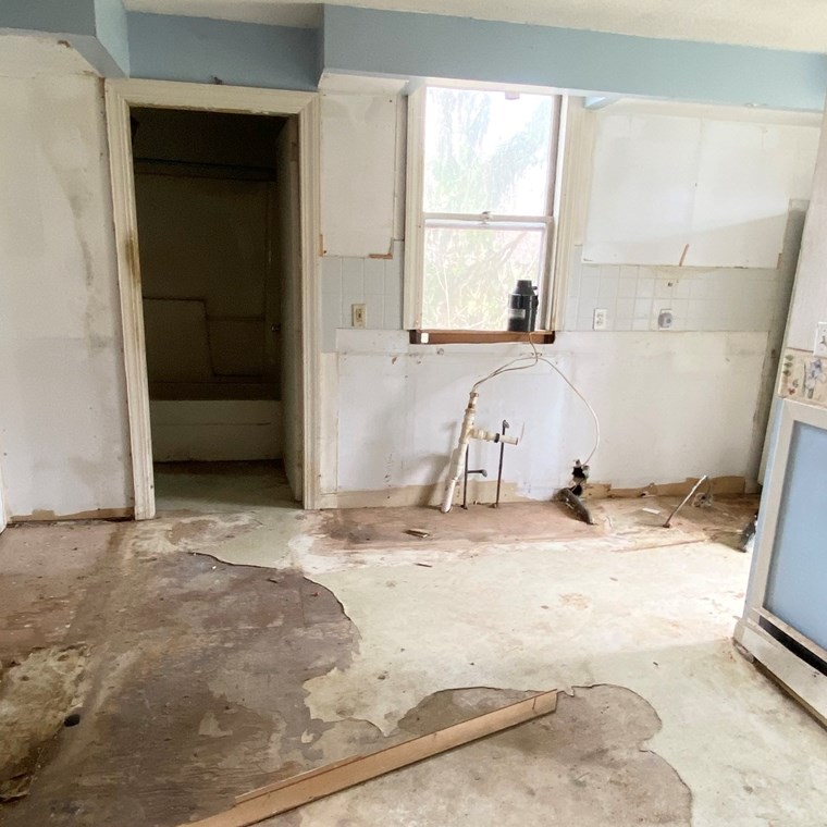 369 Tremont St, Taunton MA 02780-3023 exterior