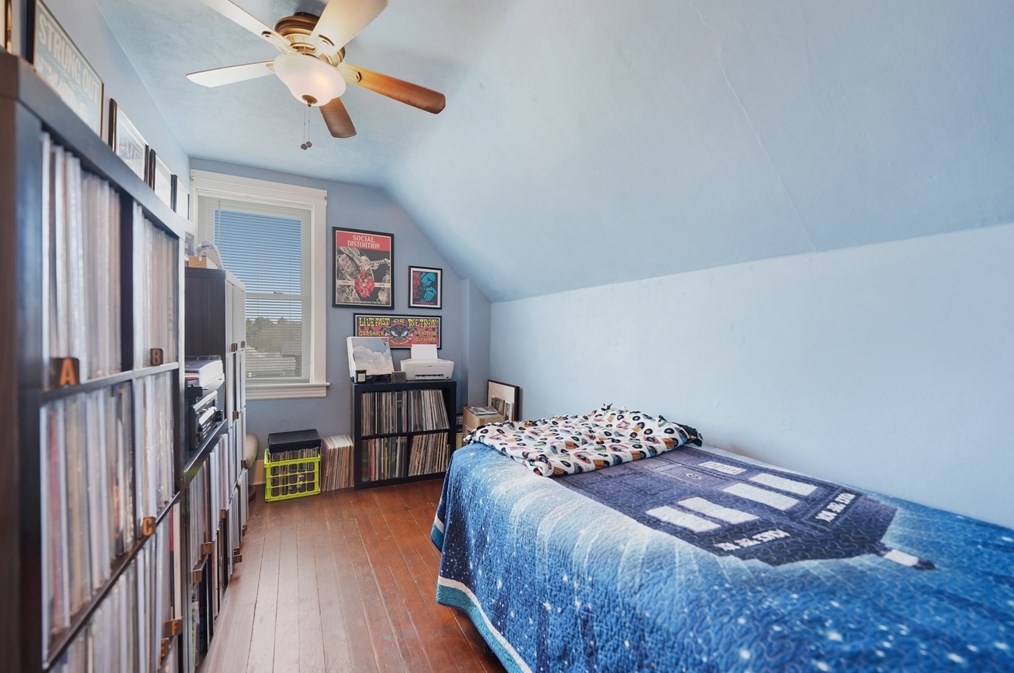 1236 Somerset Ave, Taunton MA  02780-5033 exterior