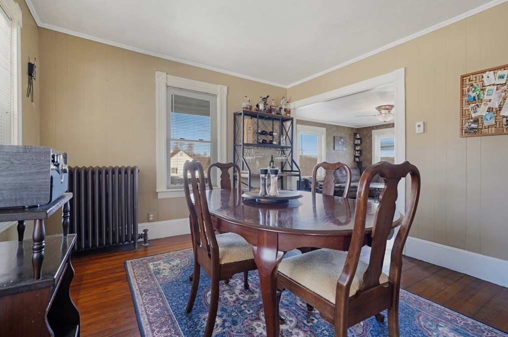 1236 Somerset Ave, Taunton MA  02780-5033 exterior