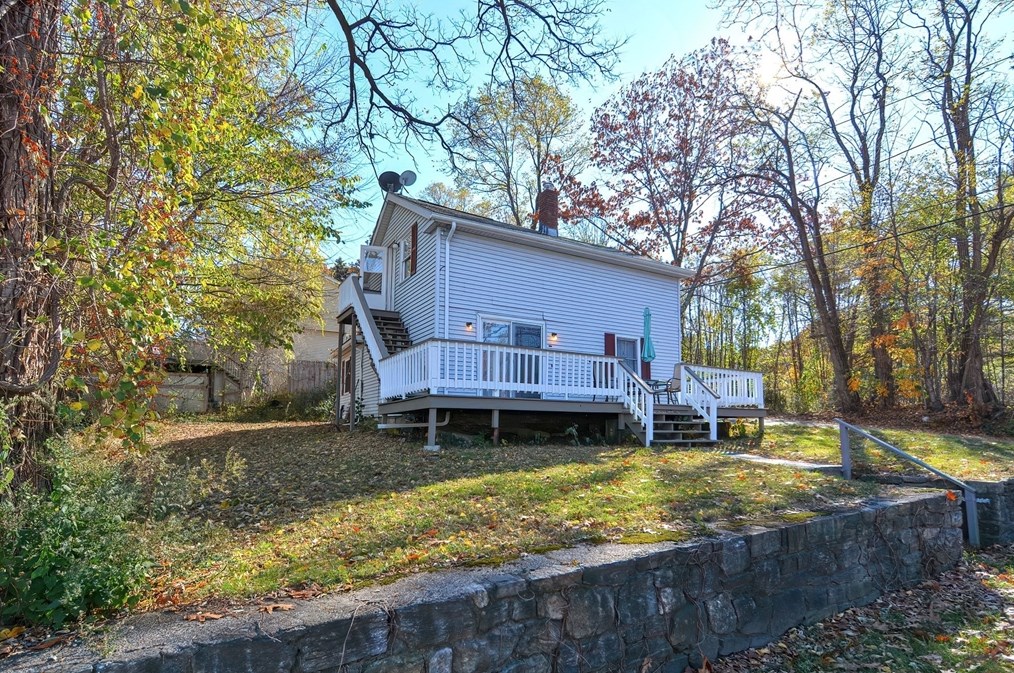 293 Stafford St, Worcester, MA 01603 exterior