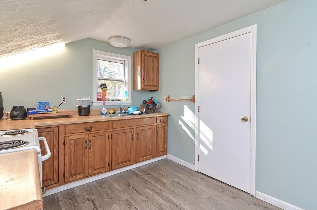 293 Stafford St, Worcester MA 01603-1423 exterior