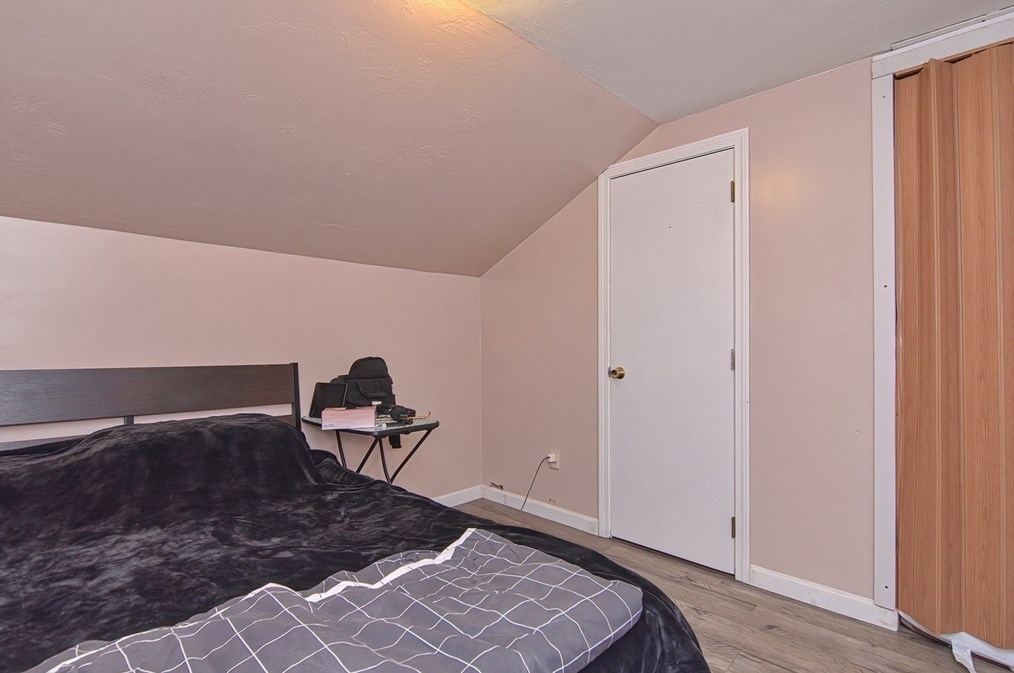 293 Stafford St, Worcester MA 01603-1423 exterior