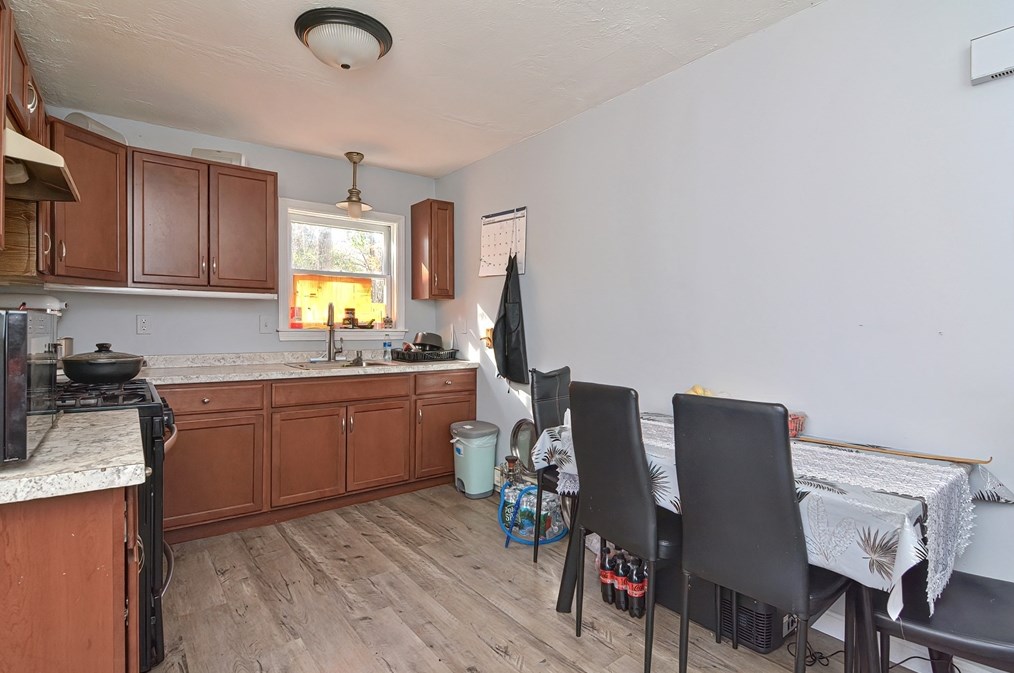 293 Stafford St, Worcester MA 01603-1423 exterior