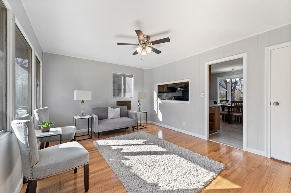 24 Sue St, Springfield MA  01108-3330 exterior