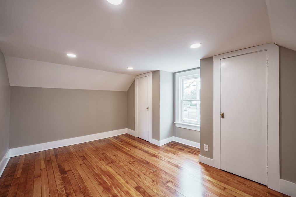 194 Holyoke Rd, Montgomery MA  01085-1611 exterior