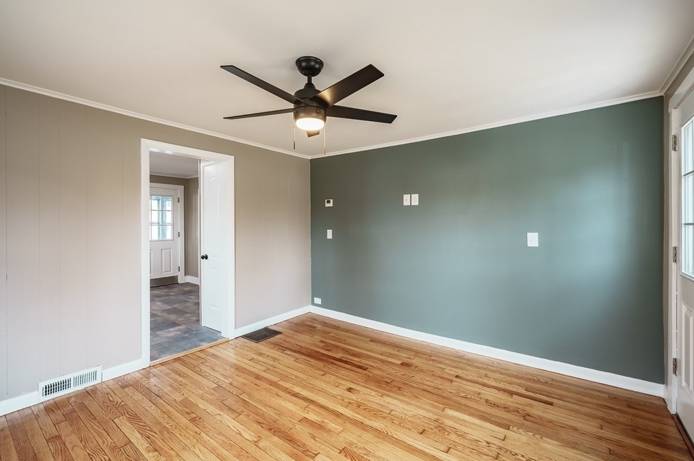 194 Holyoke Rd, Montgomery MA  01085-1611 exterior