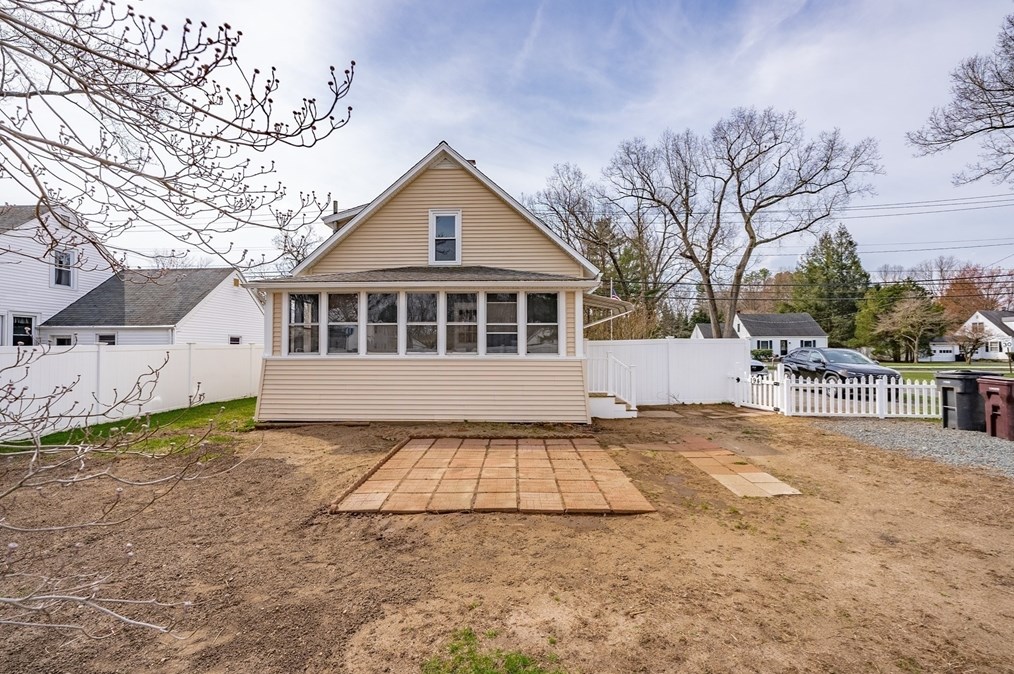 194 Holyoke Rd, Montgomery MA  01085-1611 exterior