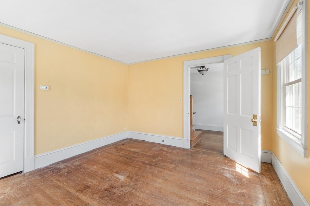 96 Pleasant St, Ayer MA  01432-1113 exterior