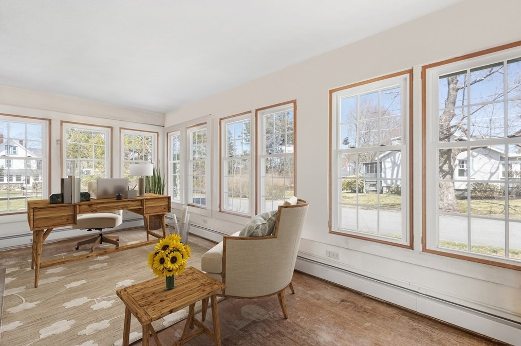 96 Pleasant St, Ayer MA  01432-1113 exterior