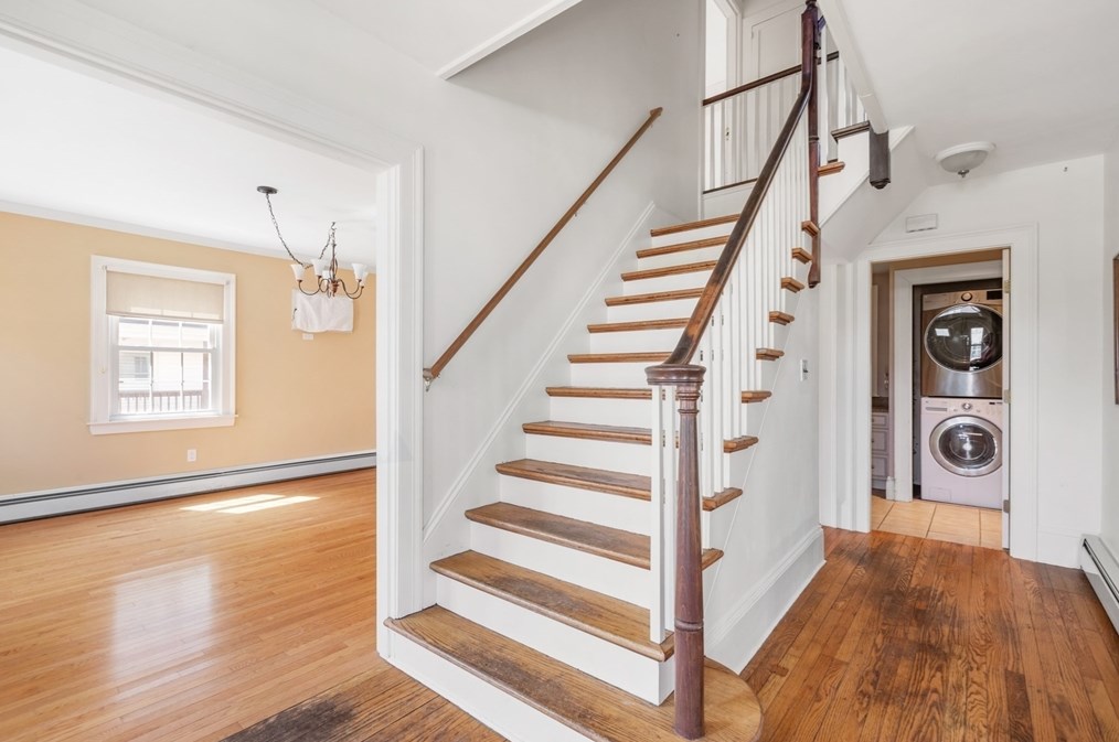 96 Pleasant St, Ayer MA  01432-1113 exterior